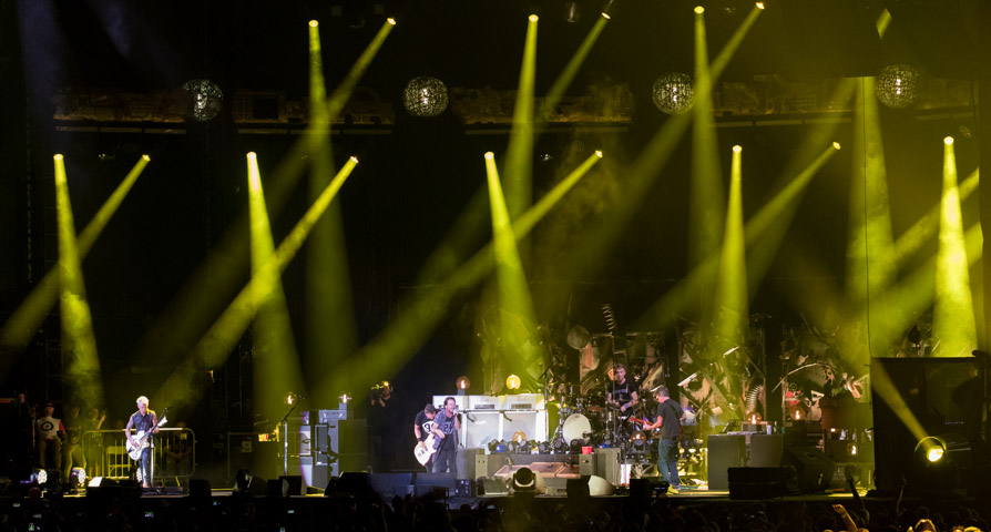 Richard Thigpen Photography, music photographer, music photography, concert photography, concert photographer, Pearl Jam, Eddie Vedder, Chicago, Wrigley Field, @rthigpenphoto